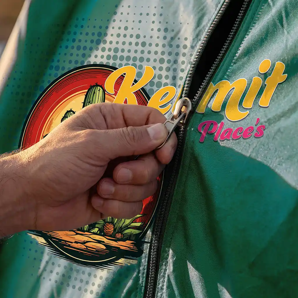 Wymiana grafiki w namiocie eventowym Kermit's Place 4x4