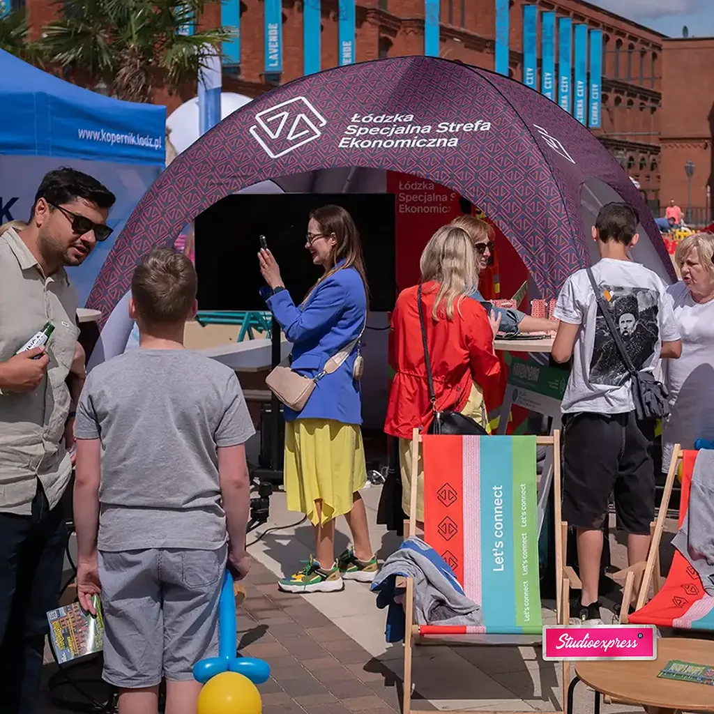 Namiot stałociśnieniowy 4x4 na evencie branżowym strefy ekonomicznej